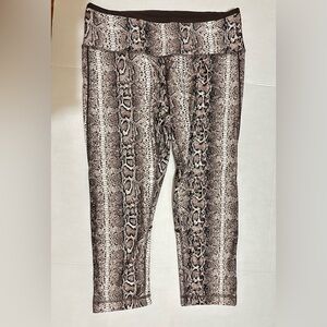 ABS Allen Schwartz Snake Print leggings in Brown and Black.L.